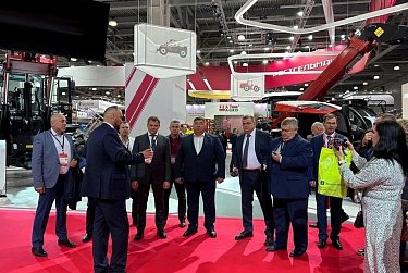 Парламентарии на «Золотой осени»